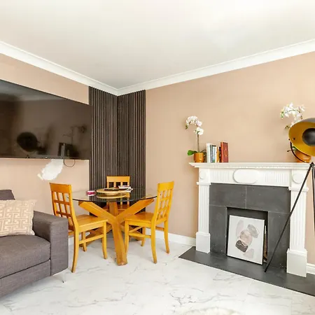 Modern Stylish With Free Parking Διαμέρισμα *