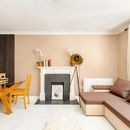 Modern Stylish With Free Parking