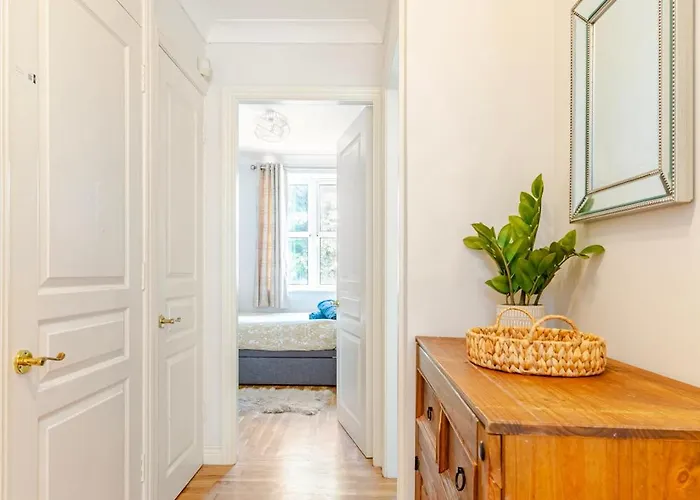 Modern Stylish With Free Parking * Dublin