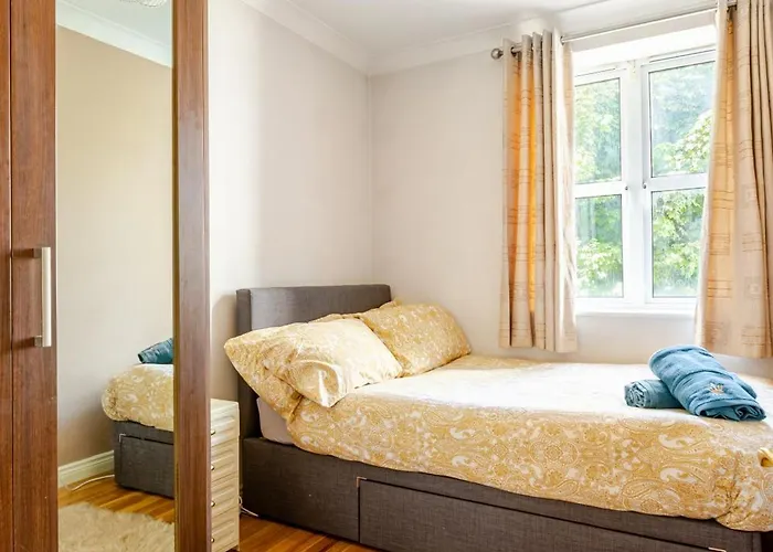 Modern Stylish With Free Parking * Dublin