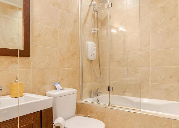 Modern Stylish With Free Parking Dublin