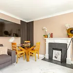 Modern Stylish With Free Parking شقة *