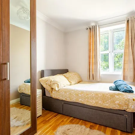 Modern Stylish With Free Parking * Dublin